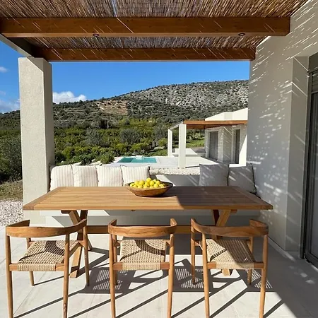 Citrus With Pool And Sea View Near Nafplio 別荘 *
