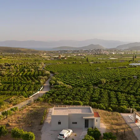 Citrus With Pool And Sea View Near Nafplio Feriehus