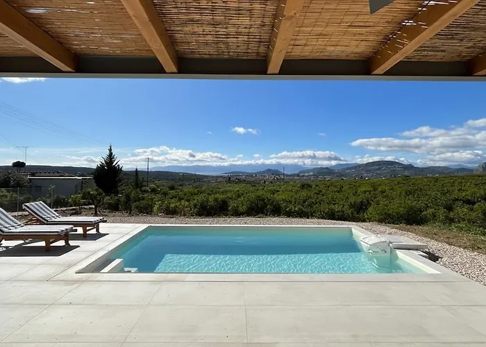 別荘 Citrus With Pool And Sea View Near Nafplio *