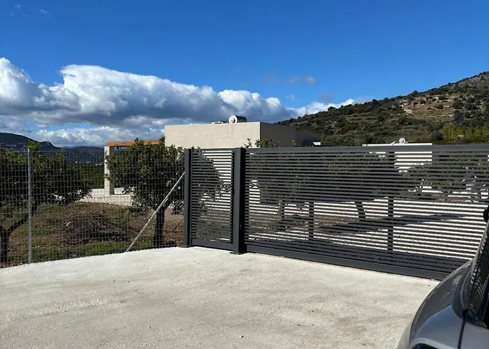 別荘 Citrus With Pool And Sea View Near Nafplio *