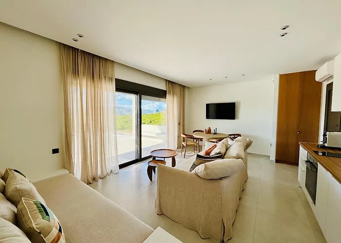 Citrus With Pool And Sea View Near Nafplio 別荘